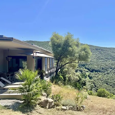 Villa D'architecte Avec Vue Imprenable Et Piscine Chauffee Viggianello