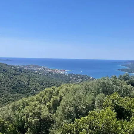 D'architecte Avec Vue Imprenable Et Piscine Chauffee *