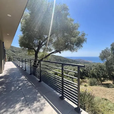 D'architecte Avec Vue Imprenable Et Piscine Chauffee Viggianello