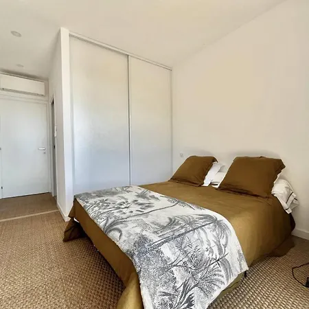 D'architecte Avec Vue Imprenable Et Piscine Chauffee *