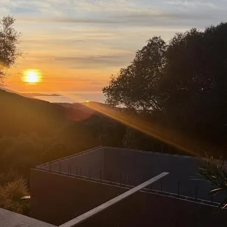 D'architecte Avec Vue Imprenable Et Piscine Chauffee Villa Viggianello
