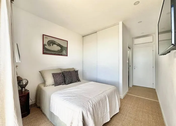 Villa D'architecte Avec Vue Imprenable Et Piscine Chauffée