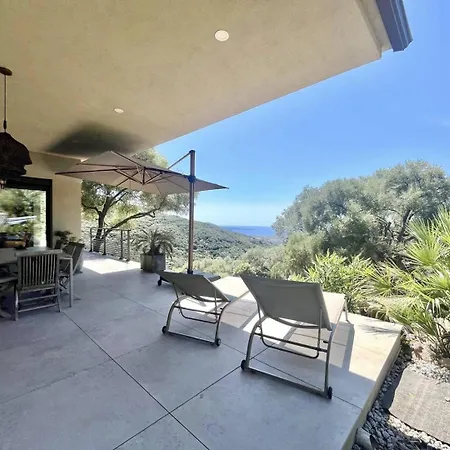 Βίλα D'architecte Avec Vue Imprenable Et Piscine Chauffee