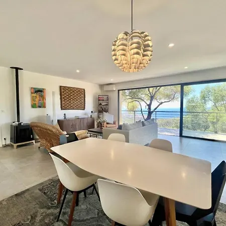 Βίλα D'architecte Avec Vue Imprenable Et Piscine Chauffee Viggianello