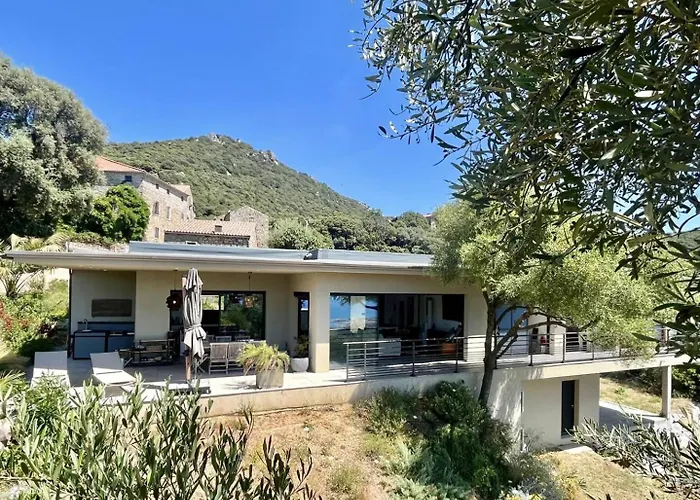 D'architecte Avec Vue Imprenable Et Piscine Chauffee Villa